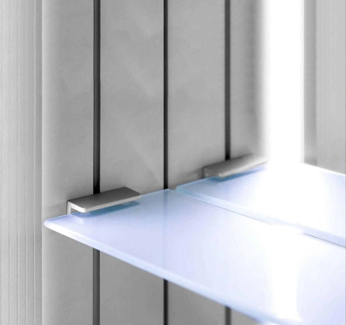 Lumin Single Door Demist Cabinet